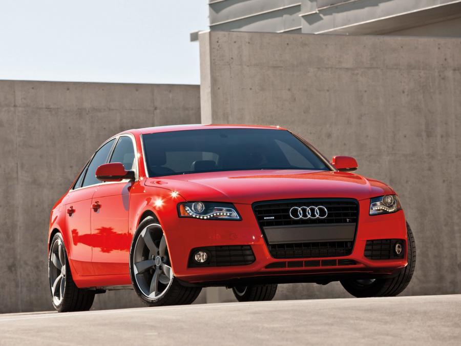 Audi A4 2.0T Quattro Titanium Package Sedan (B8, 8K) 2011 года  (NA) (фото 1 из 6)
